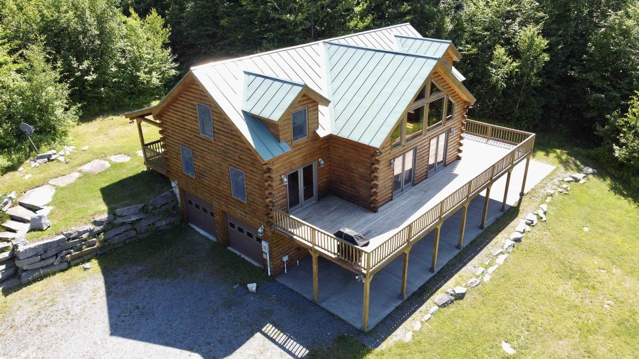 843 Lake Tarleton Road - Photo 1