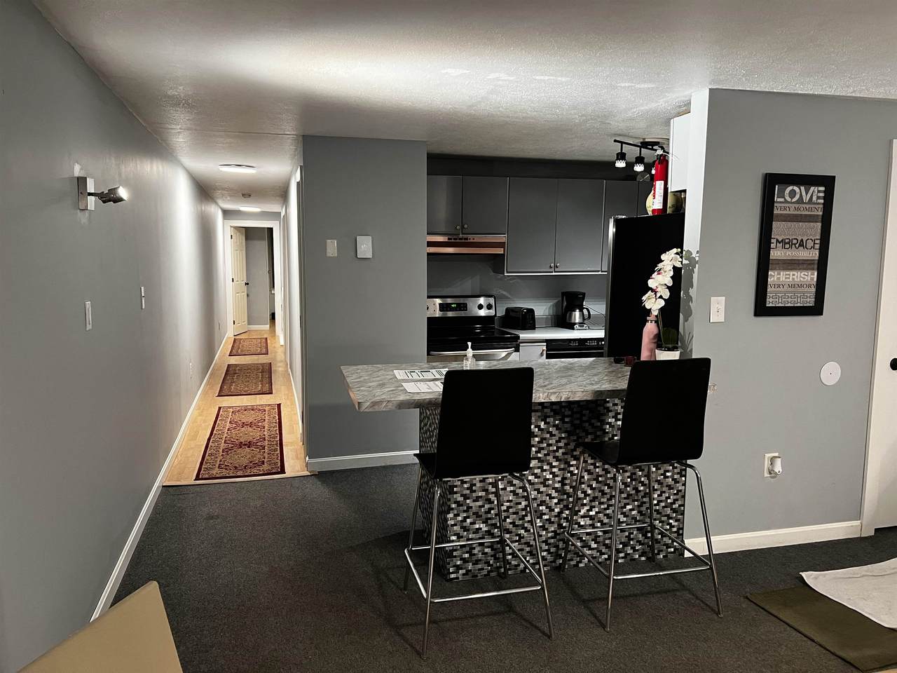 8 Plaza Village Road - Photo 1