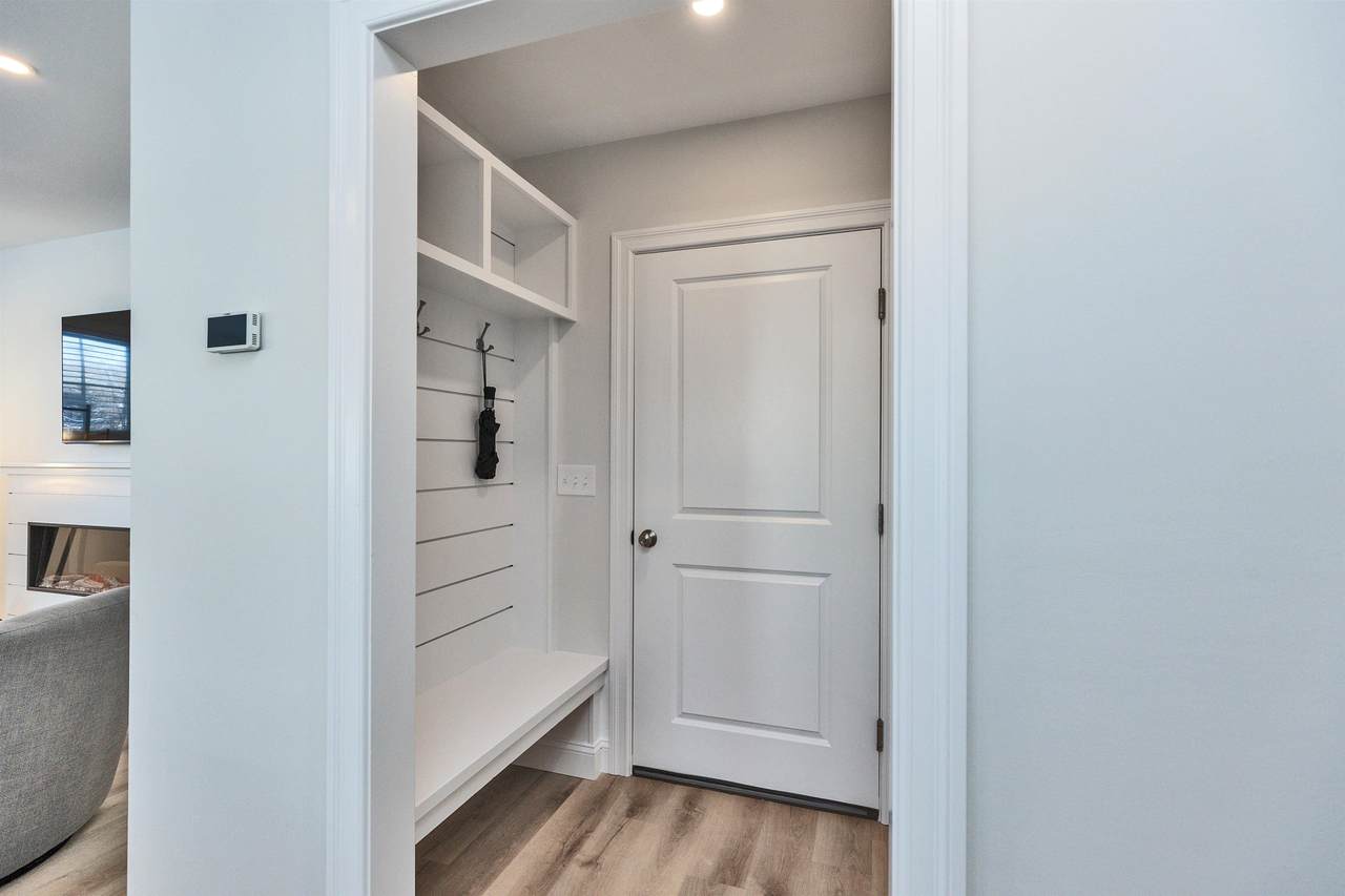 000 Woodmans Lane - Photo 1