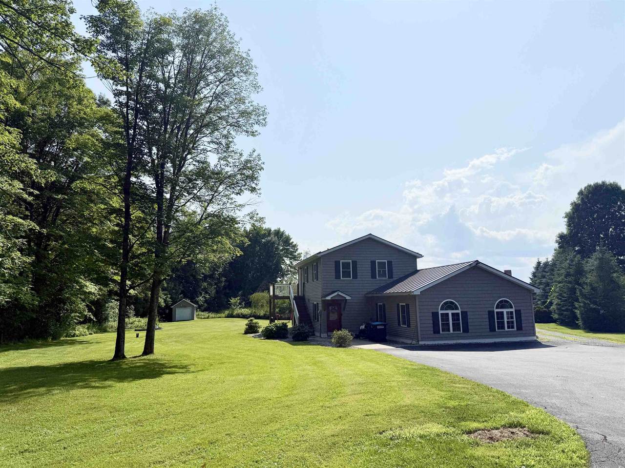 27 Turner Avenue - Photo 1