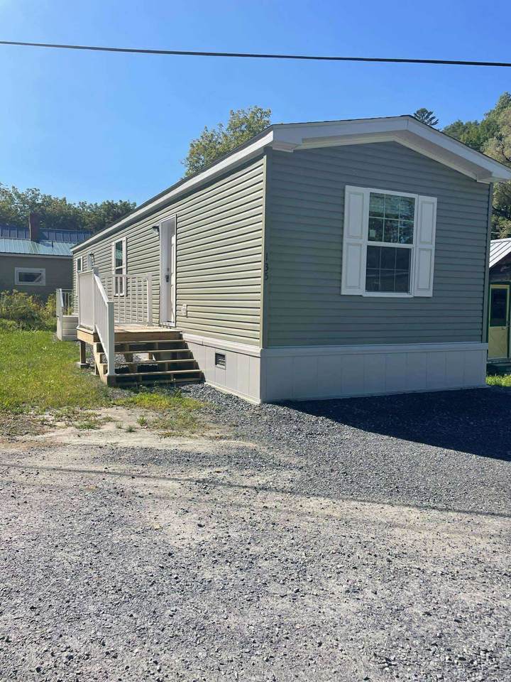 135 Oak Street - Photo 1