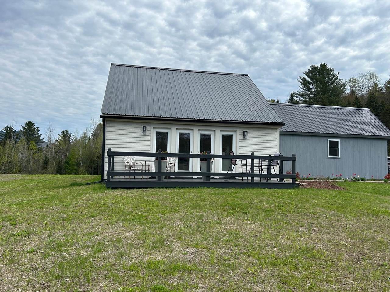 165 Spruce Lane - Photo 1