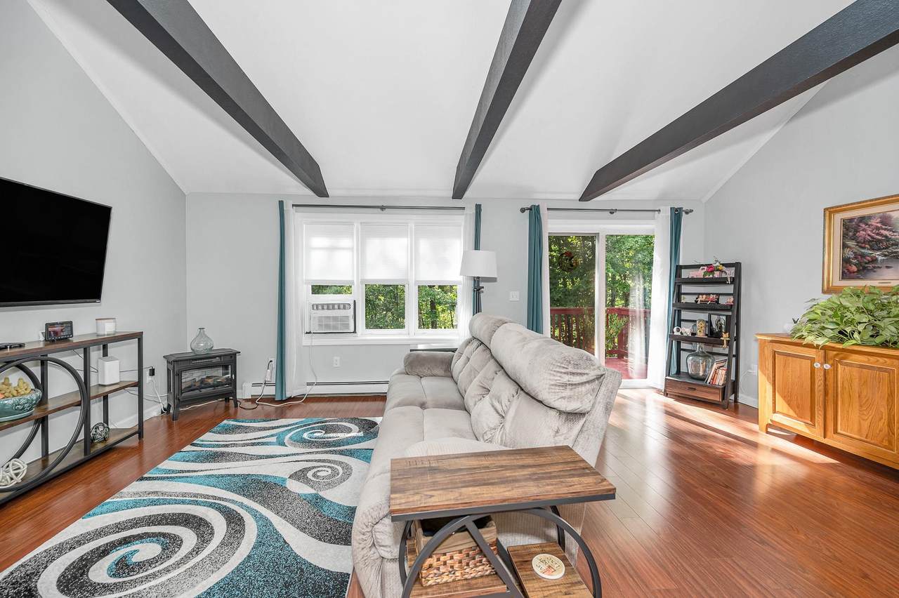 20 Chandler Drive - Photo 1