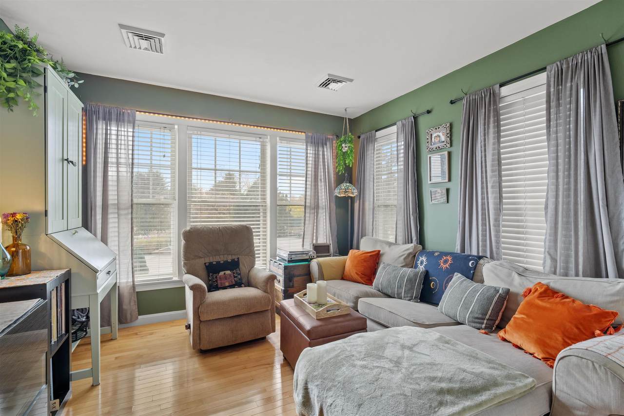 35 Barefoot Cottage Road - Photo 1