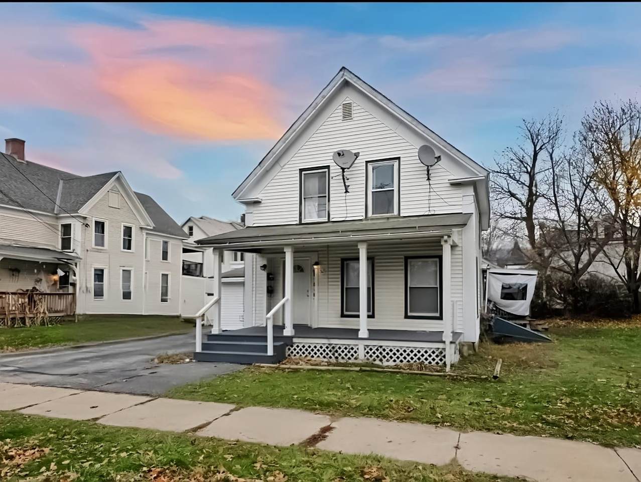 52 Chestnut Avenue - Photo 1