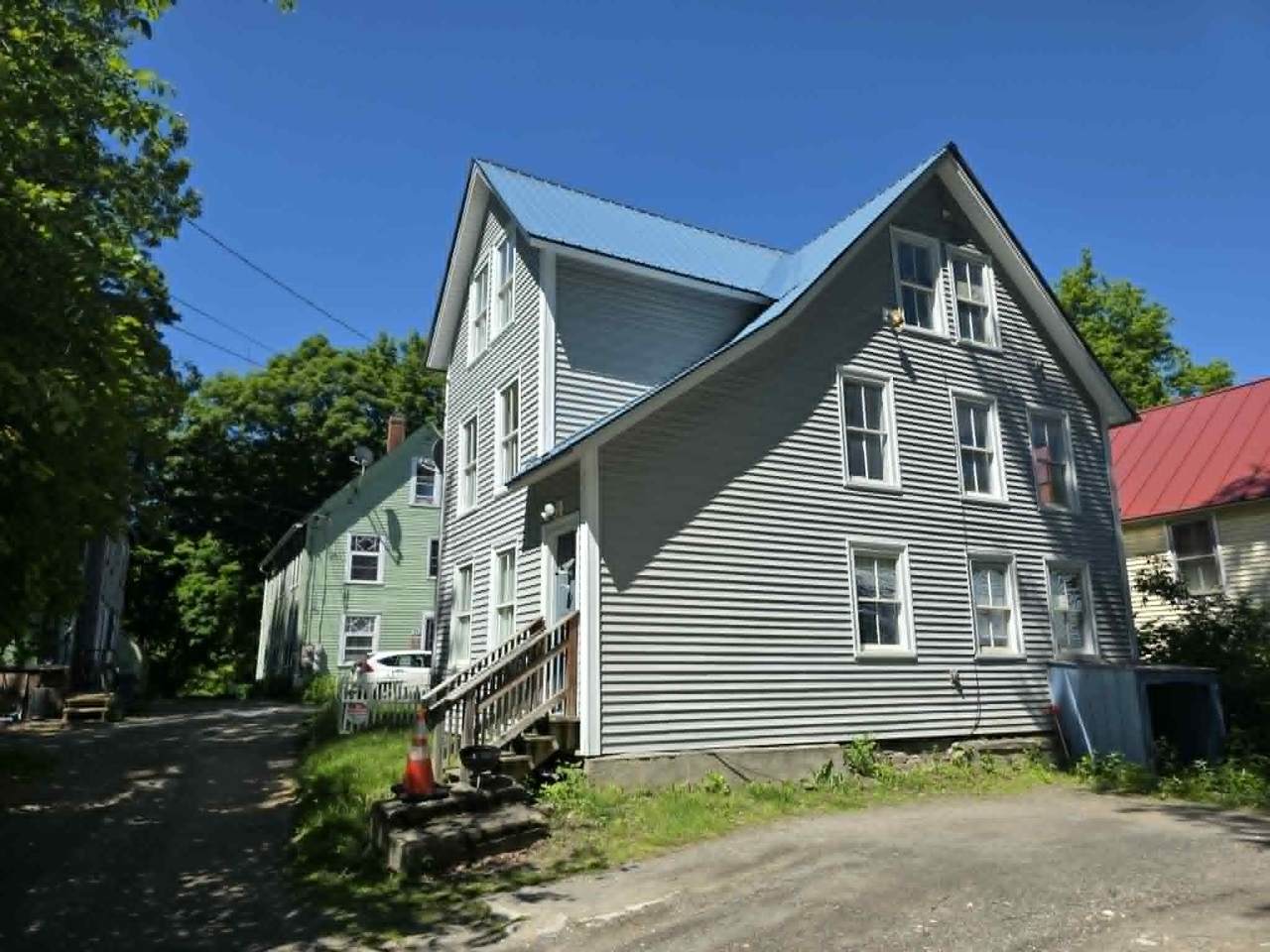 5 Reynolds Drive - Photo 1