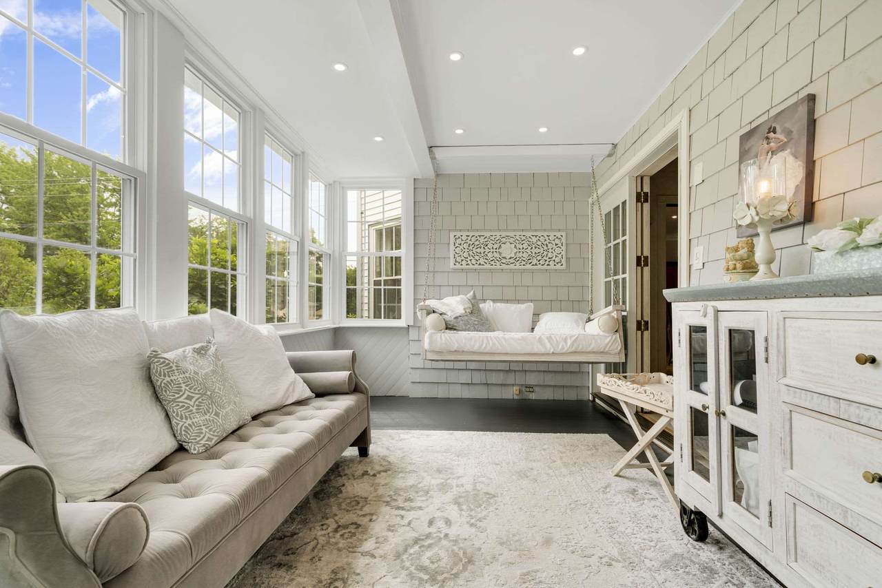 131 Russell Street - Photo 1