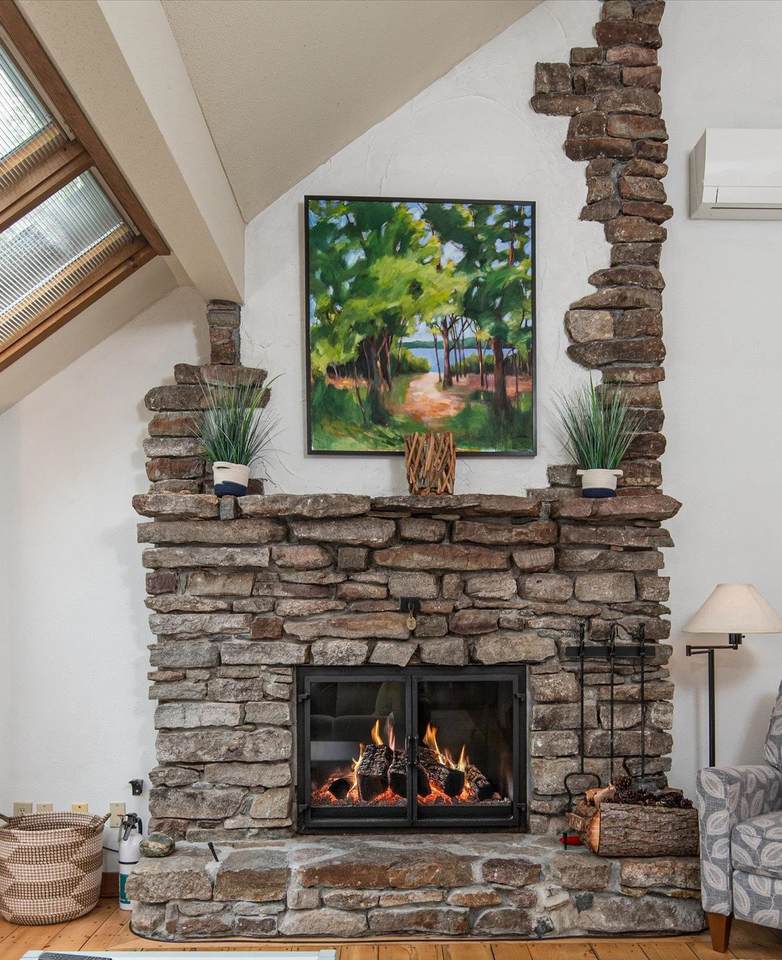 934 East Ash Road - Photo 1