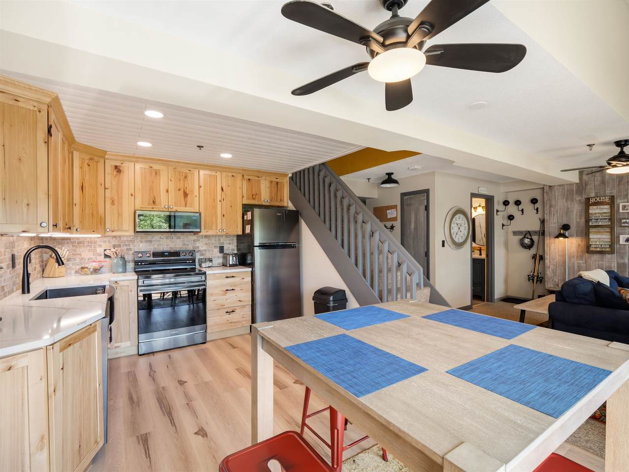 133 East Mountain Road - Photo 1