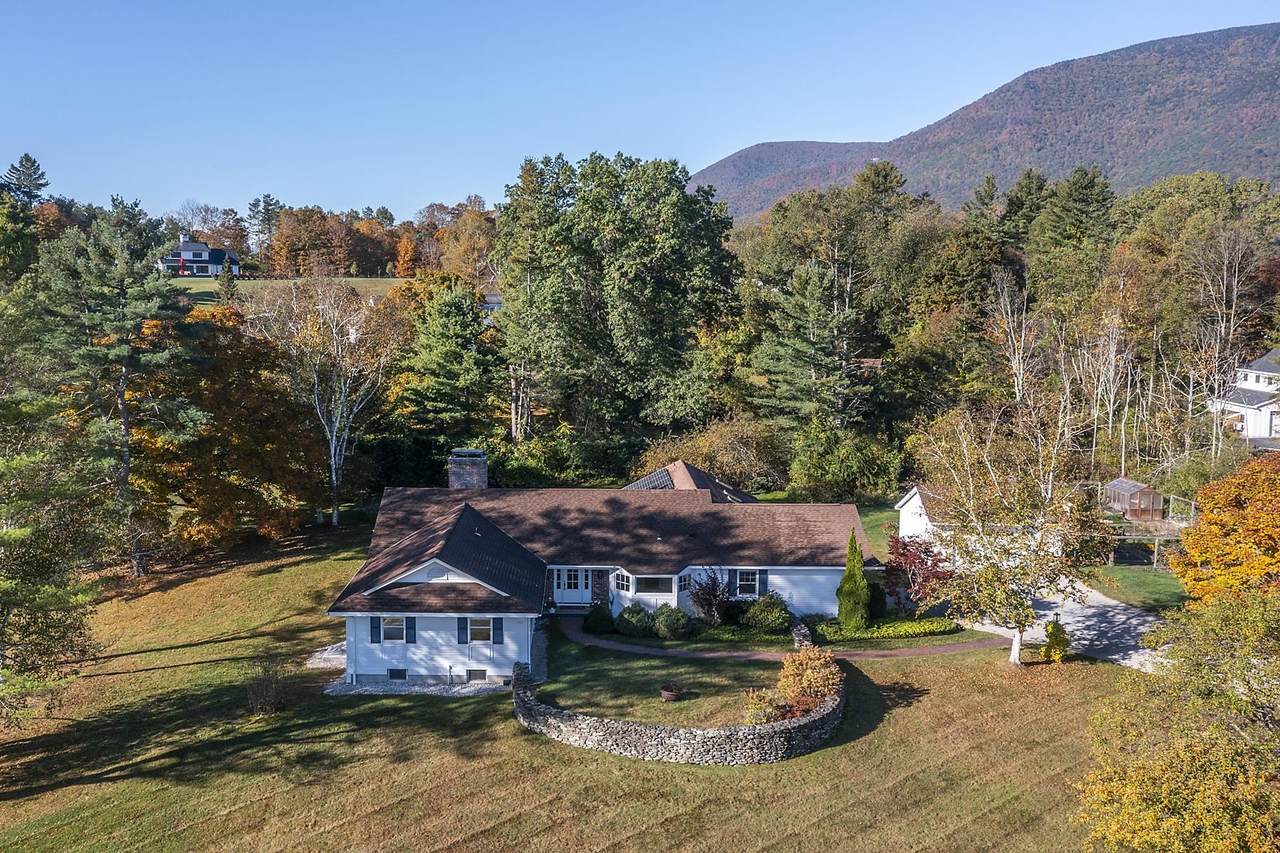 693 Longview Drive - Photo 1