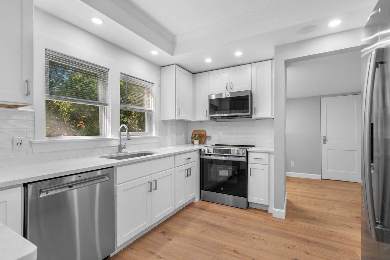 16 Webber Hill Road - Photo 1