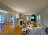 8 Howard Avenue - Photo 9