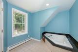 20 Berry Avenue - Photo 25