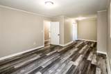 812 Middle Road - Photo 22