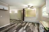 812 Middle Road - Photo 39