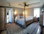 230 Portland Street - Photo 20