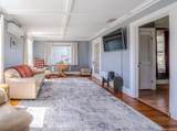 652 York Street - Photo 17