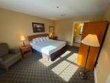 224 QIV Jackson Gore Inn - Photo 13