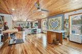 1090 Center Road - Photo 36