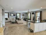 941 Main Street North - Photo 5