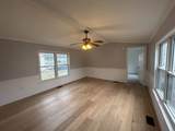 609 Sherwood Glen - Photo 17