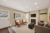 1D Townhouse Square - Photo 13