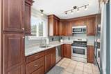 6 Standish Way - Photo 11