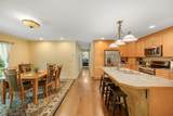 2021 Huntington Road - Photo 15