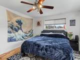 10 Suburban Square - Photo 15