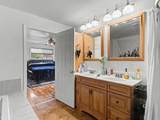 10 Suburban Square - Photo 16