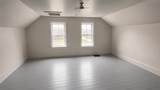 15 Daniels Road W - Photo 38