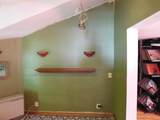 9562 Main Road - Photo 4