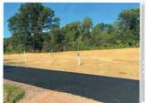 288 Larrow Drive - Photo 8