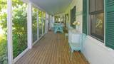 1097 Main Street - Photo 17