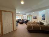 21A Queen Anne's Way - Photo 18