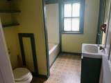 11 Willard Street - Photo 6