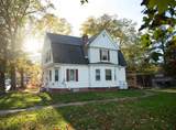 35 Woodland Street - Photo 2