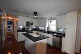 9 Maple Manor - Photo 8