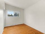 10 Suburban Square - Photo 11