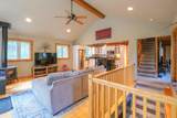 615 Old County Road - Photo 8