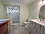 18 Colonial Square - Photo 21