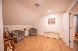 233 Poverty Row - Photo 23