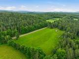 1090 Center Road - Photo 4
