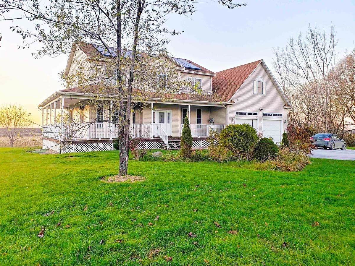 10 Cedar Ledge - Photo 1