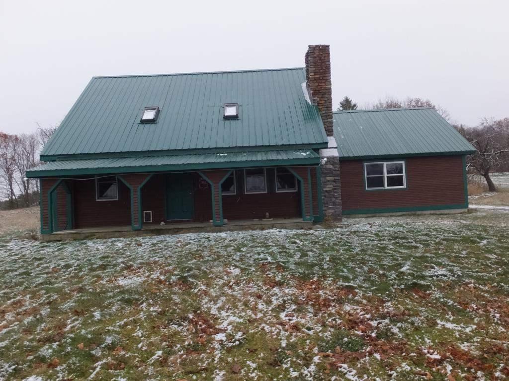 1584 South Bayley Hazen Road - Photo 1