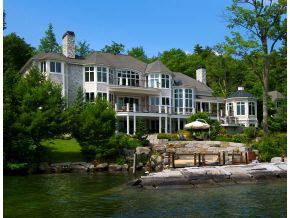 520 Edgewater Drive - Photo 1