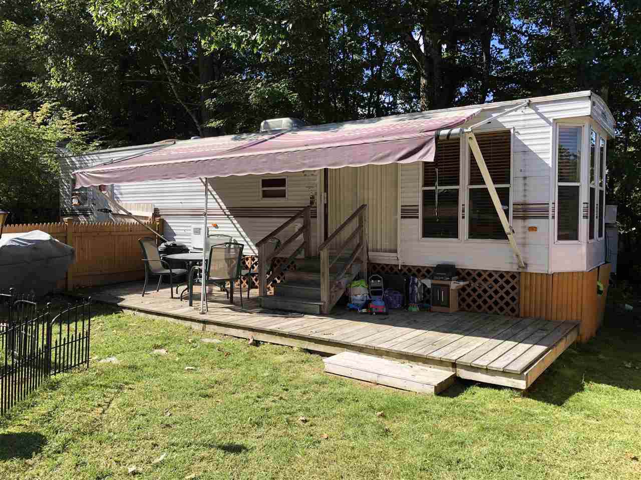 554 Endicott N Street - Photo 1