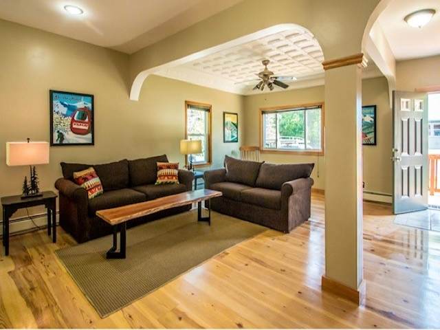 88 Albany Avenue - Photo 1