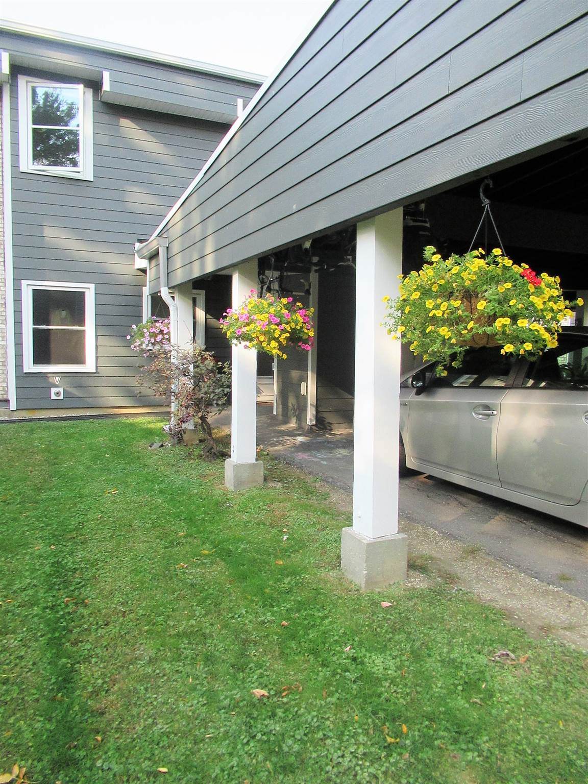8 Timber Lane - Photo 1