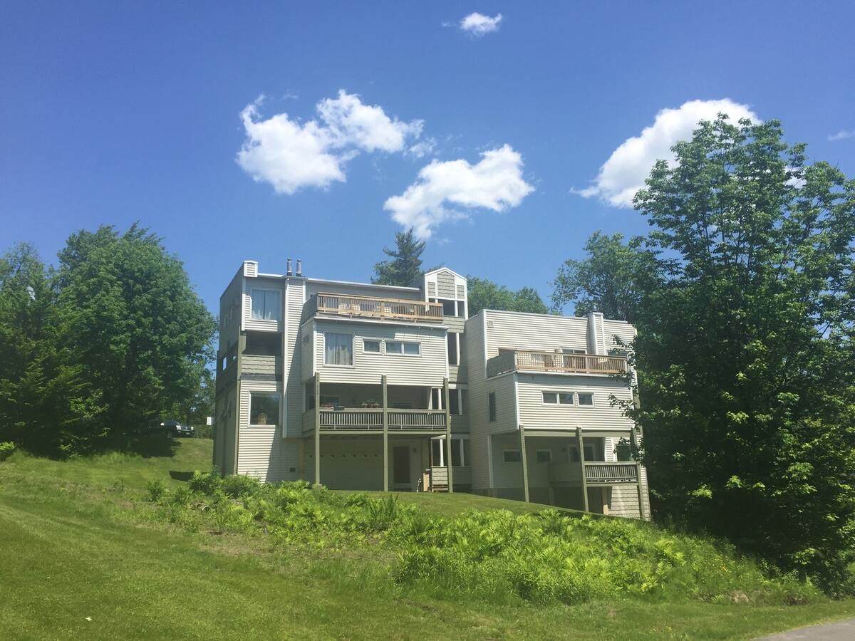 197 Mountainside Drive - Photo 1